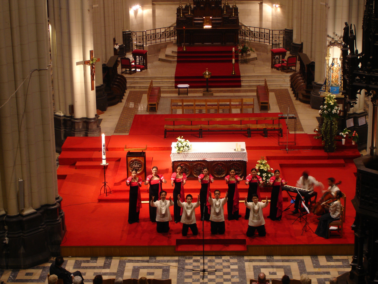 Concert door 'St John Bosco Chorale uit Manila (Filippijnen) op 25 Mei 2007